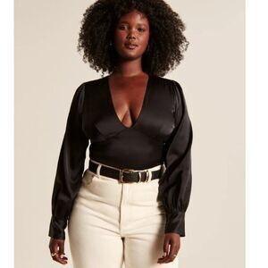 Abercrombie & Fitch Black Long-Sleeve Satin Puff Sleeve V-Neck Top Medium